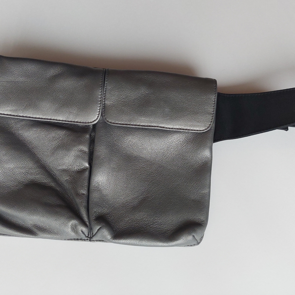 Silver Blue USA Brand Silver Metallic  Black Fanny Pack Crossbody Purse Y2K